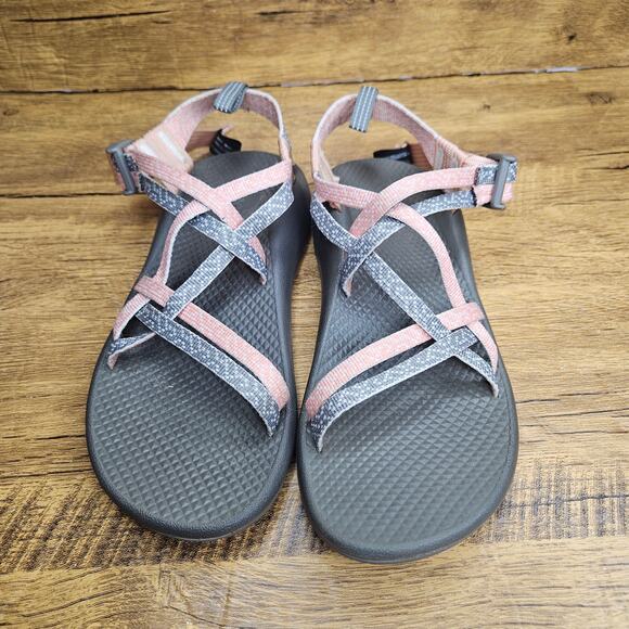 Chaco size 5 Juniors Grey Pink sandals adjustable straps hiking outdoor shoes - Picture 4 of 8